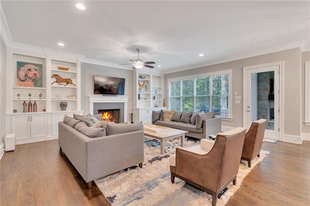 3356 Mathieson Drive NE