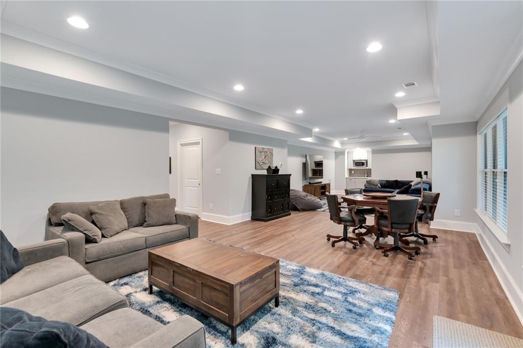 3356 Mathieson Drive NE