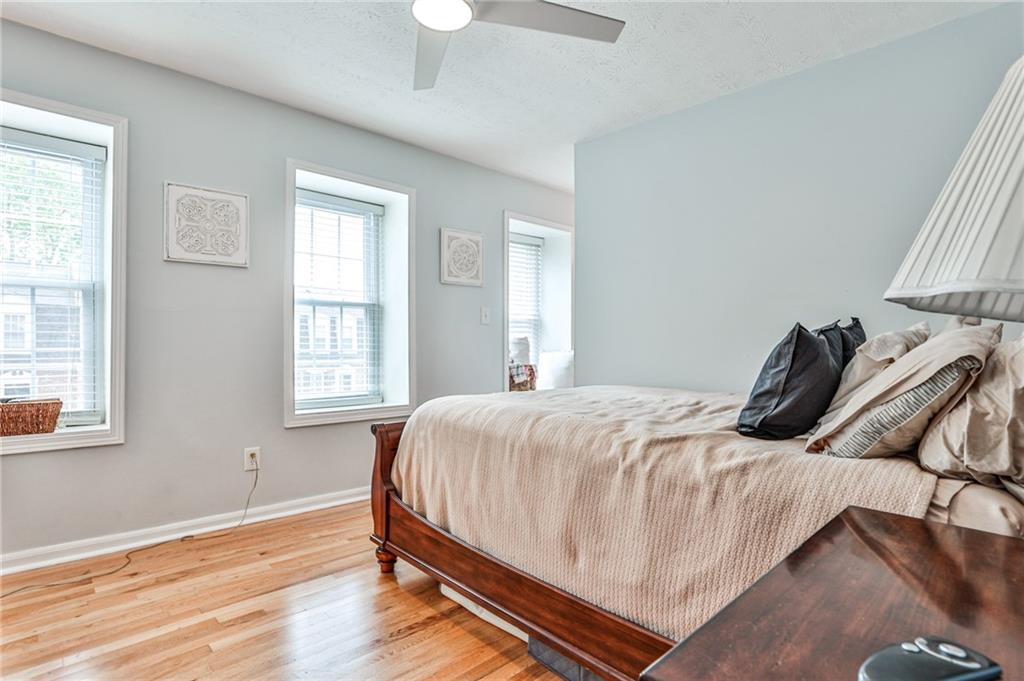 5 Kings Tavern Place NW