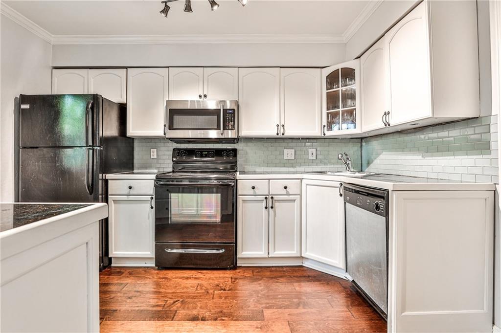5 Kings Tavern Place NW