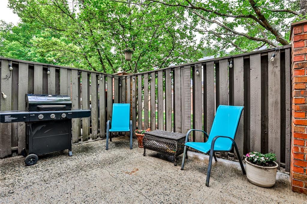 5 Kings Tavern Place NW