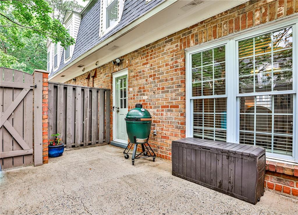5 Kings Tavern Place NW