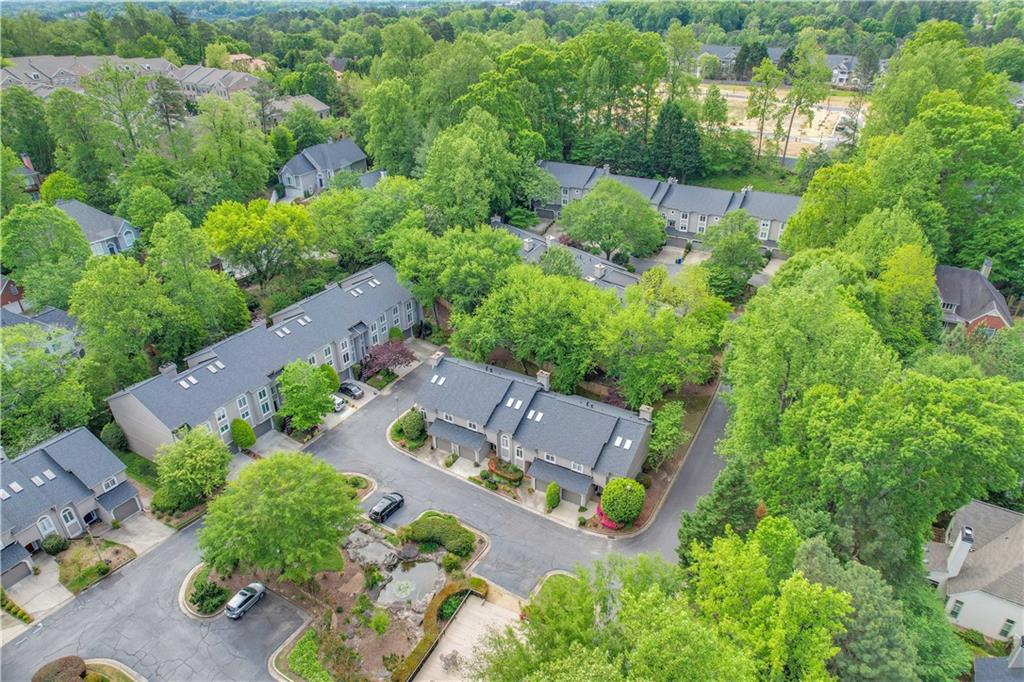 1180 Woods Court NE