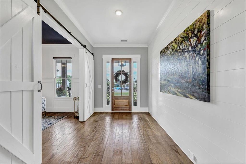 203 CREEKSTONE Court
