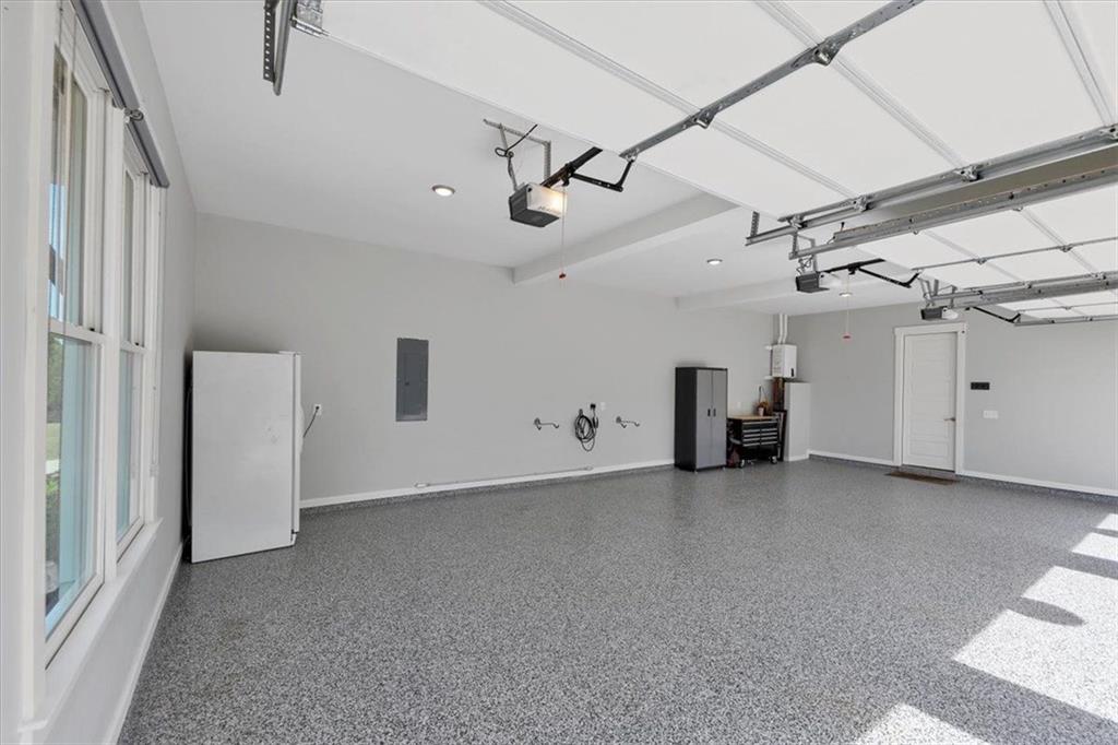 203 CREEKSTONE Court