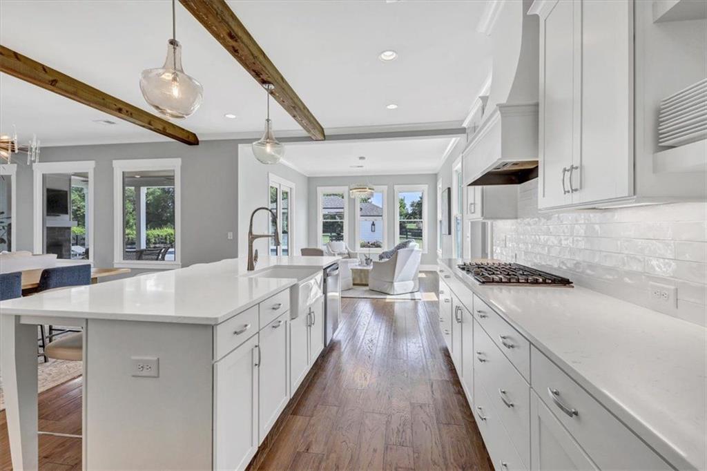 203 CREEKSTONE Court