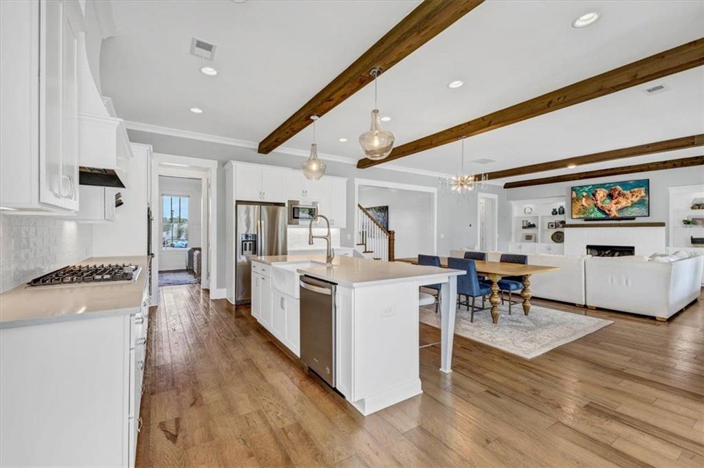 203 CREEKSTONE Court