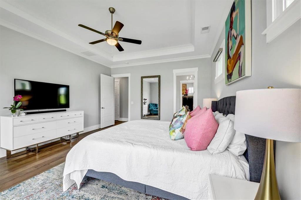 203 CREEKSTONE Court