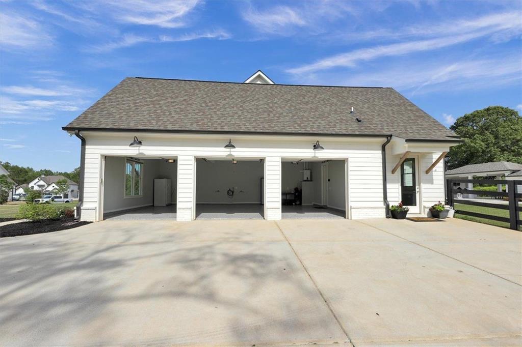 203 CREEKSTONE Court