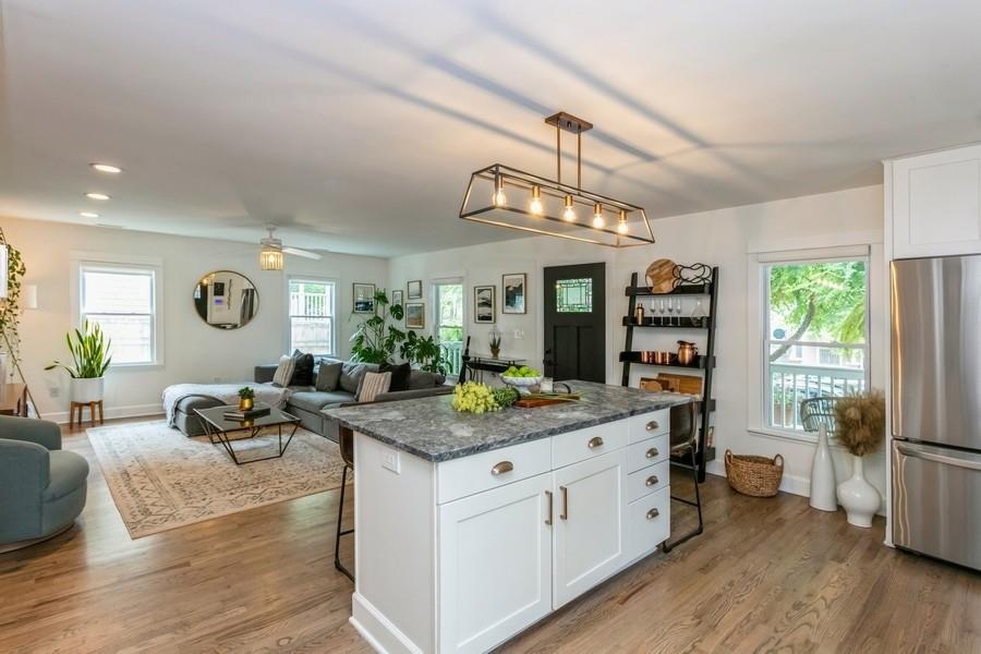 79 HOWELL Street NE