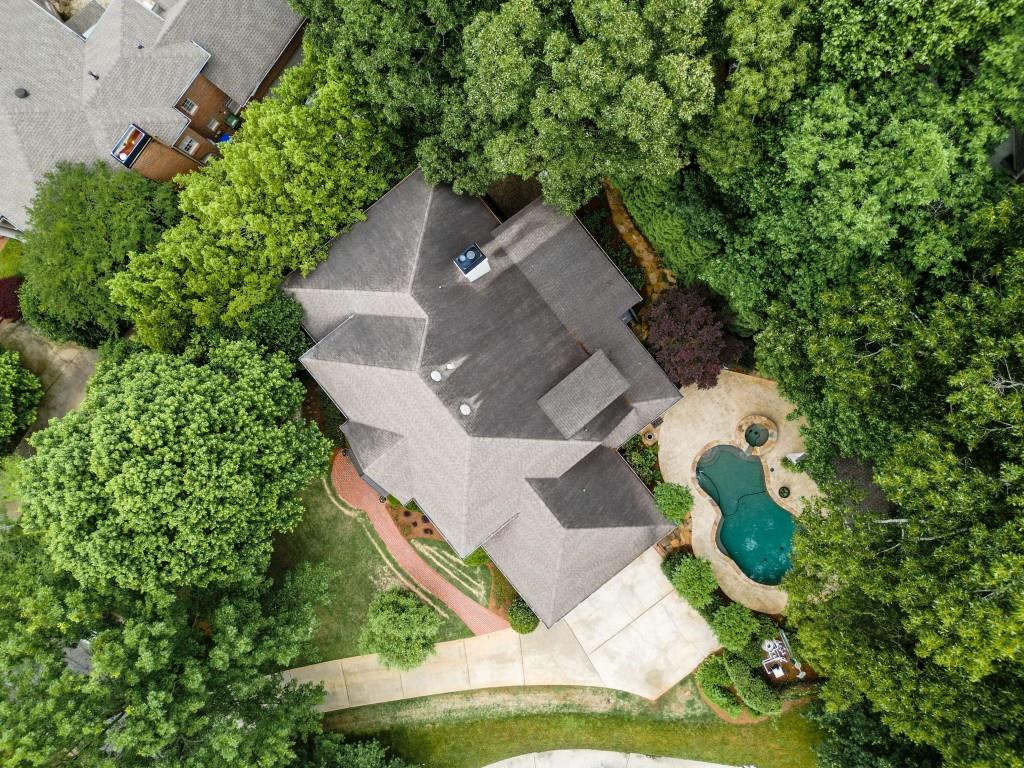 1376 Wesley Oaks Court NW