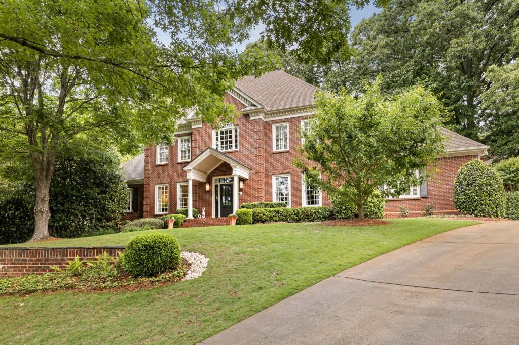 1376 Wesley Oaks Court NW