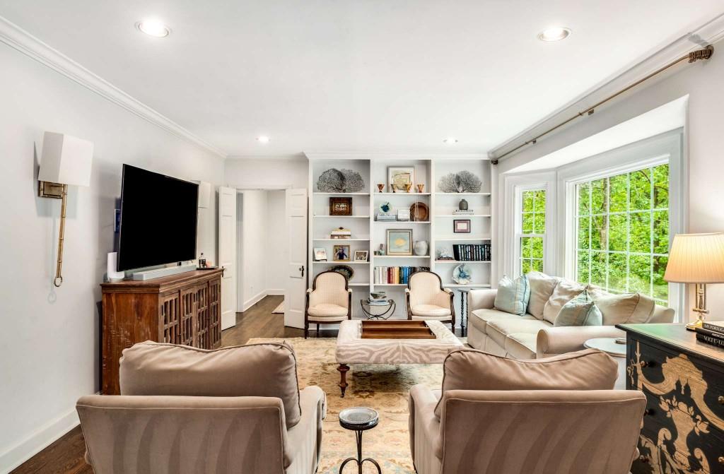 743 Longwood Drive