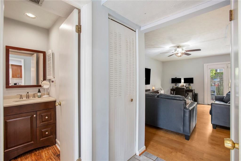 307 Adair Street Unit H7