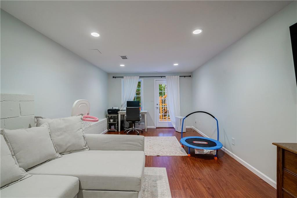 2490 Woodbrook Court