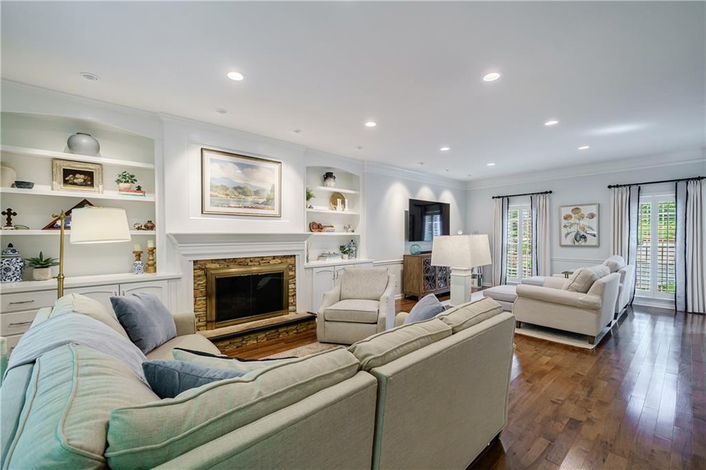 2490 Woodbrook Court