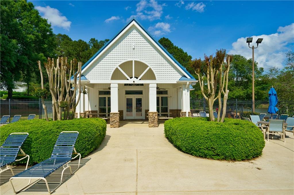 2490 Woodbrook Court