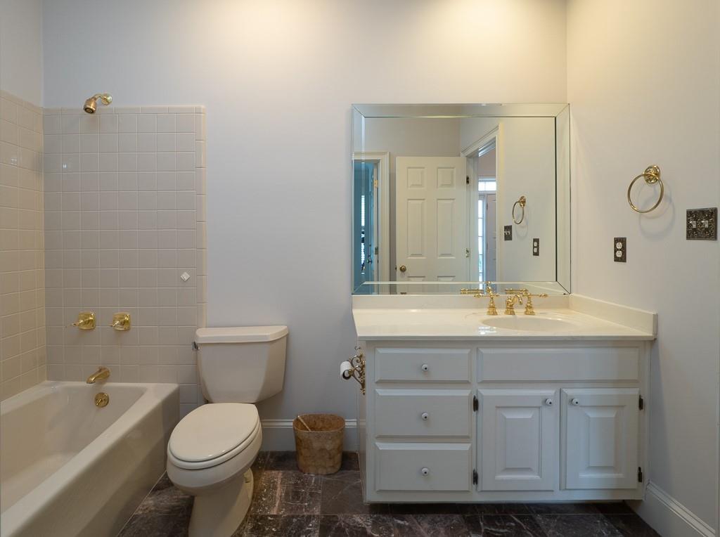 3636 Blakeford Way