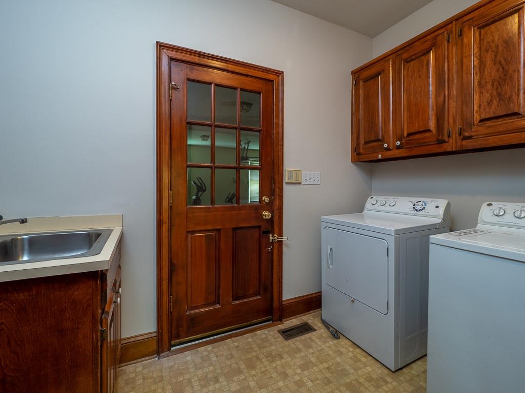 3636 Blakeford Way