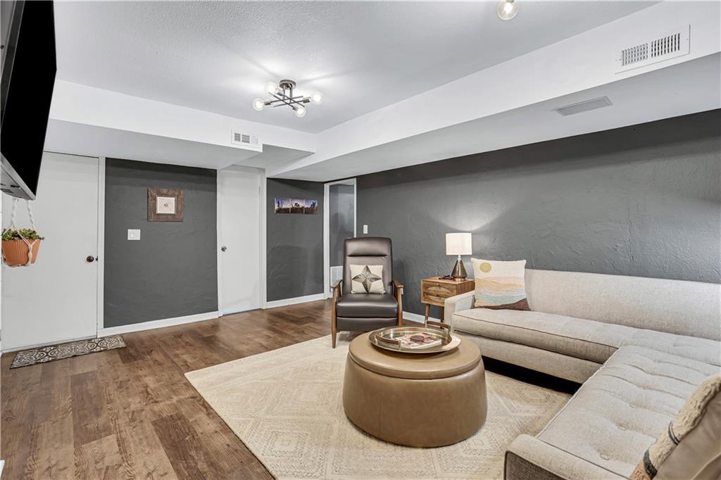 1224 Laurel Summit Drive SE