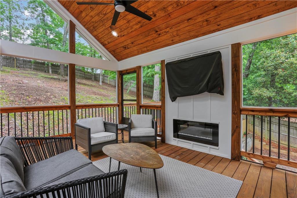 1224 Laurel Summit Drive SE