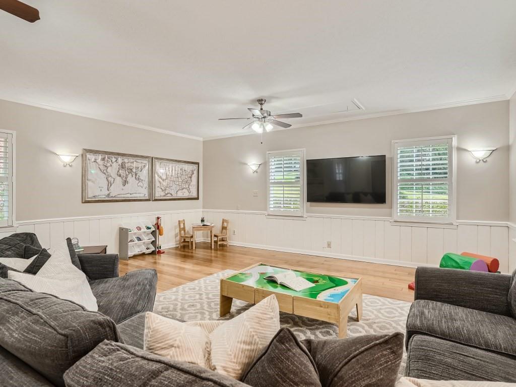2586 Laurel Ridge Drive