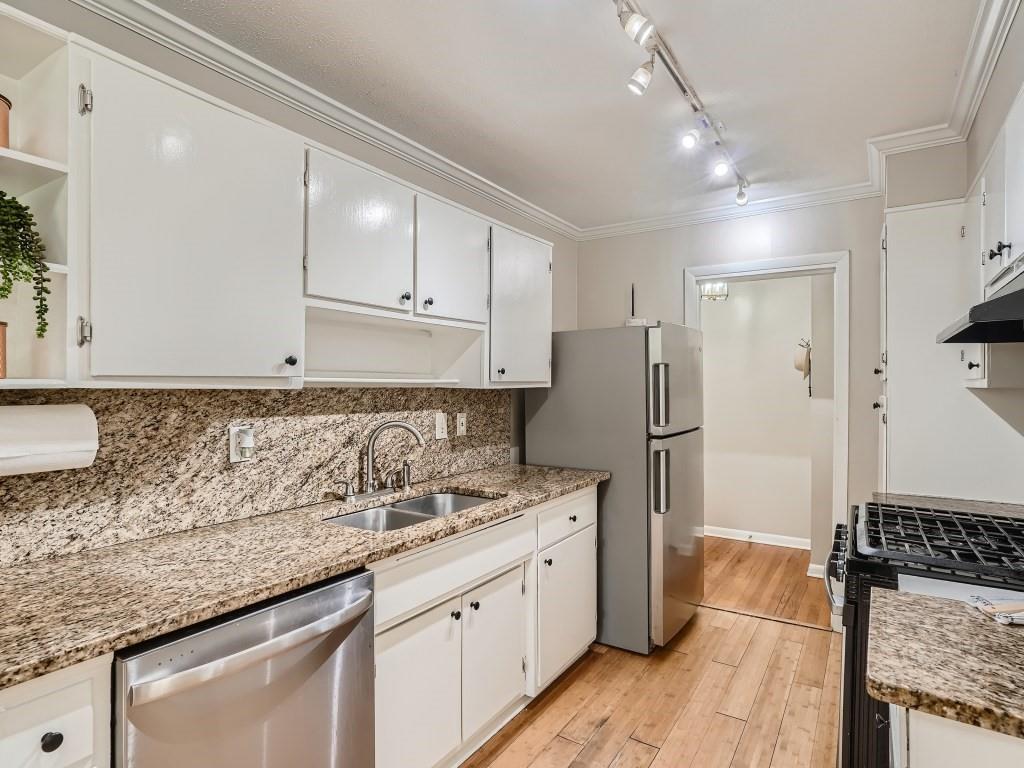 2586 Laurel Ridge Drive