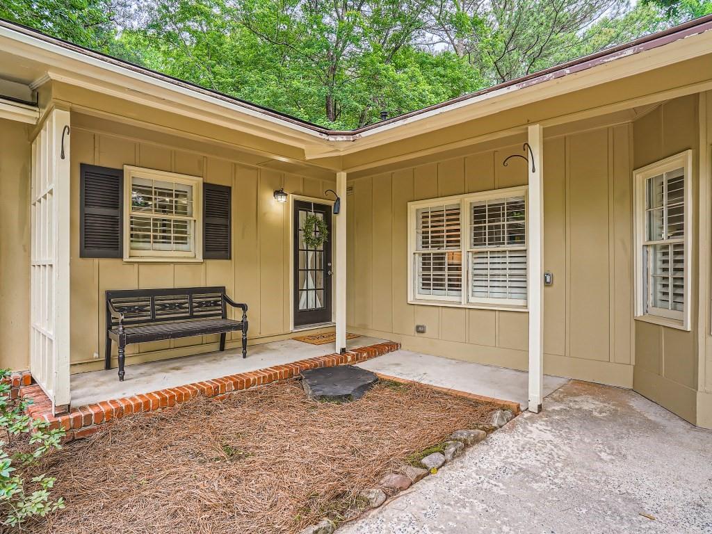 2586 Laurel Ridge Drive
