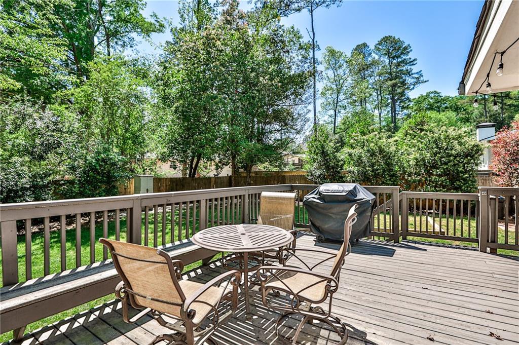 501 Carolwood Lane
