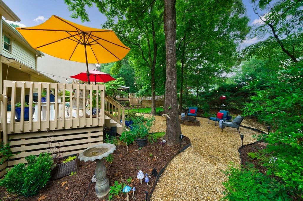 1055 Della Street SE