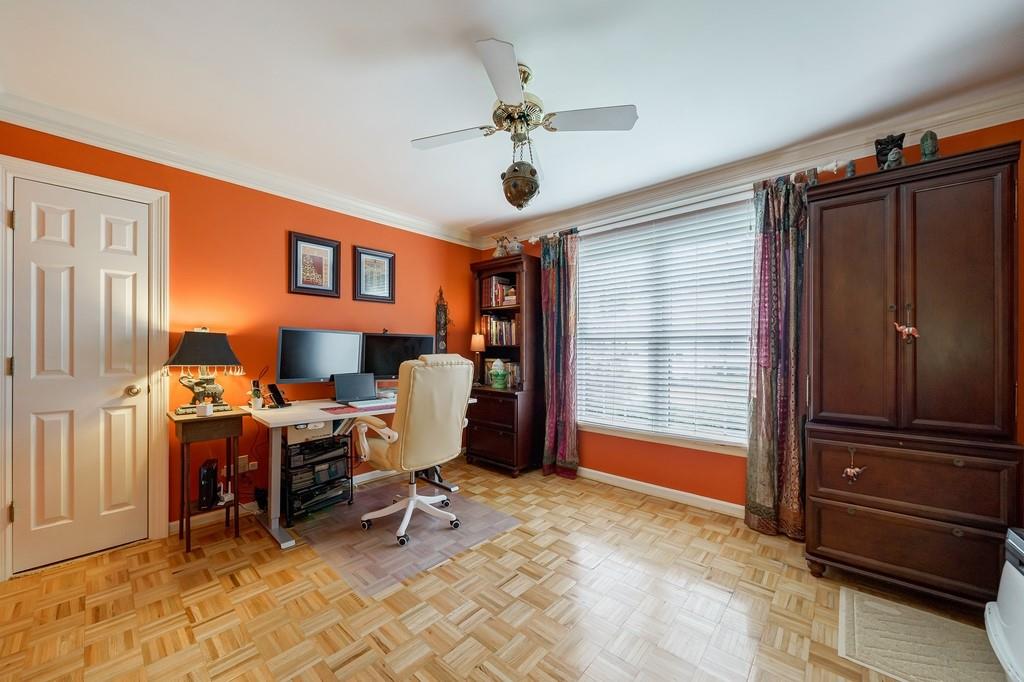 1055 Della Street SE