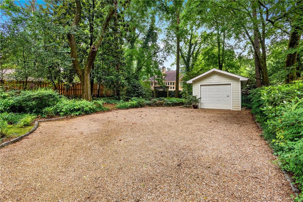 1025 Lindbergh Drive