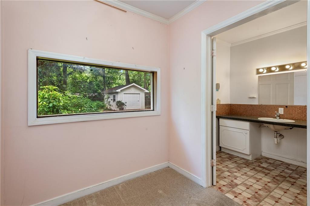 1025 Lindbergh Drive