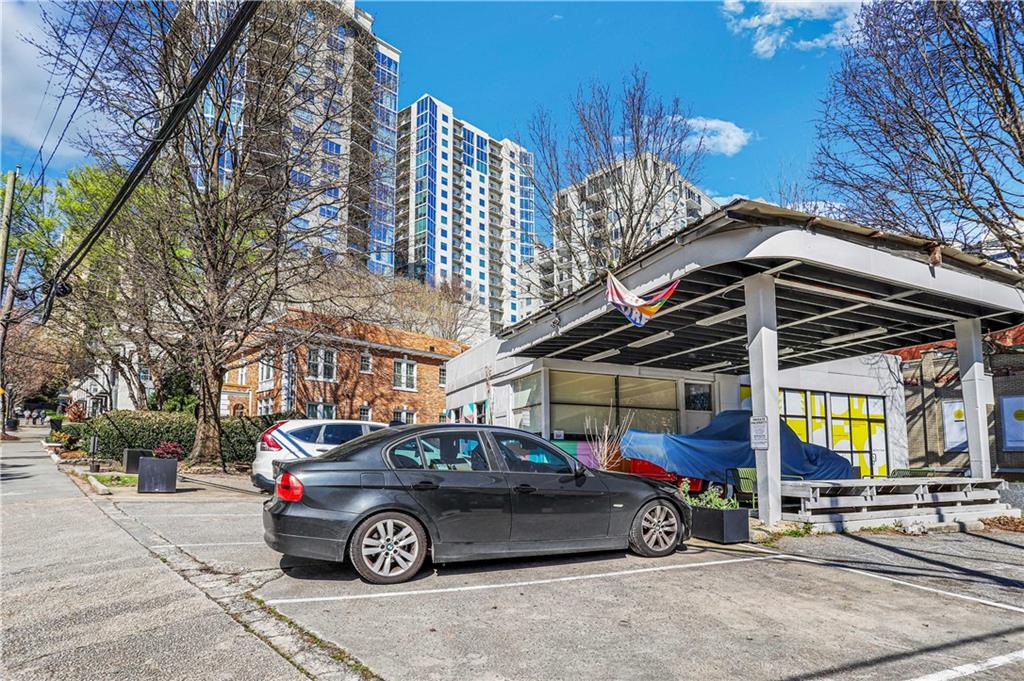 242 12th Street NE Unit 16