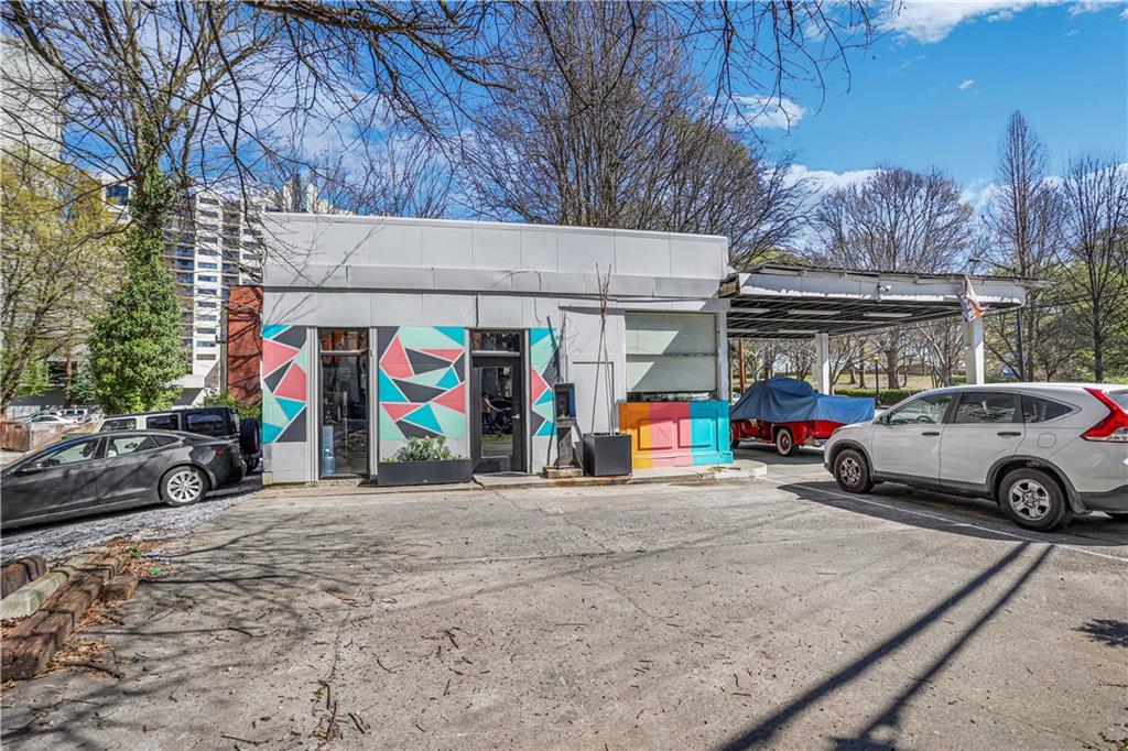 242 12th Street NE Unit 16