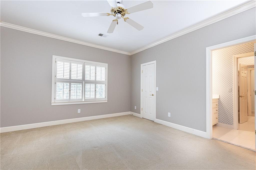 11 W Park Court NW