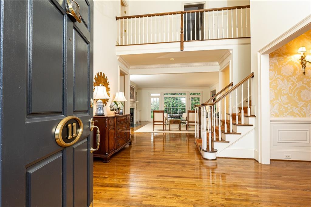 11 W Park Court NW