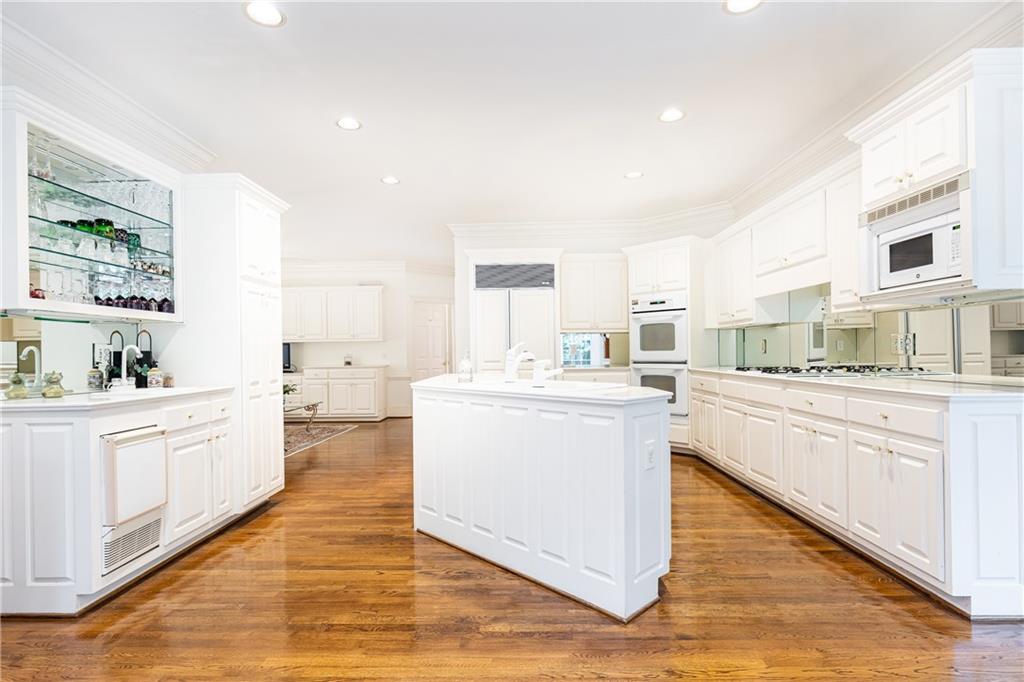 11 W Park Court NW