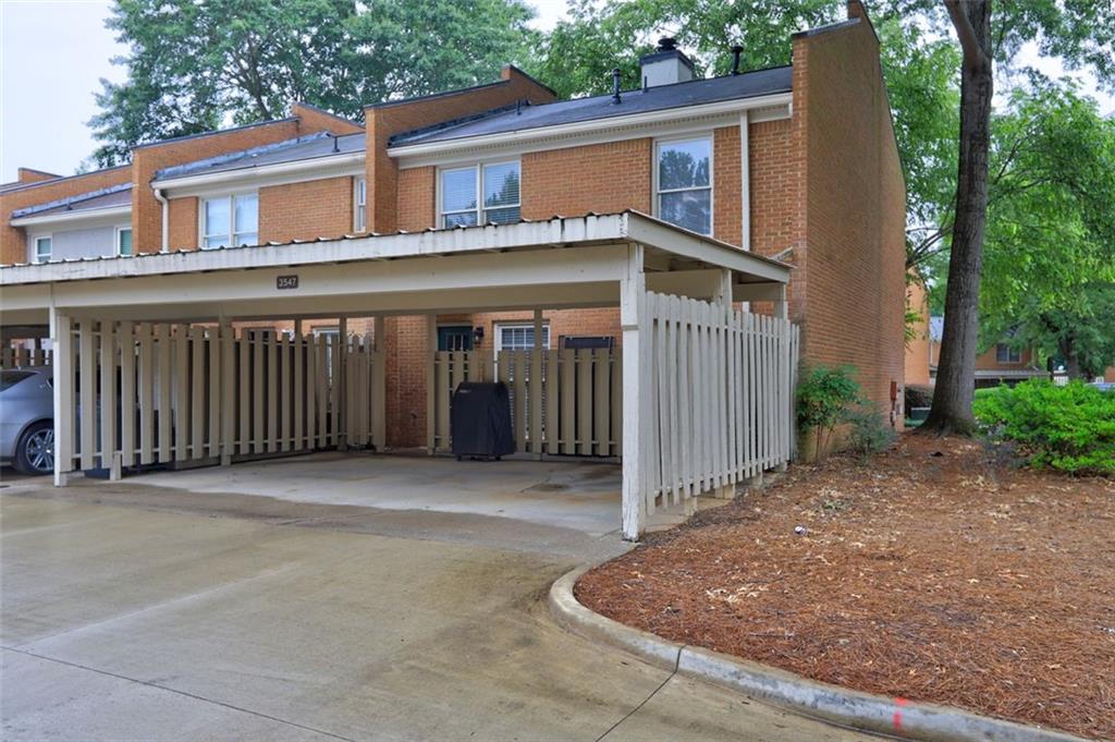 3547 KNOTSBERRY Lane