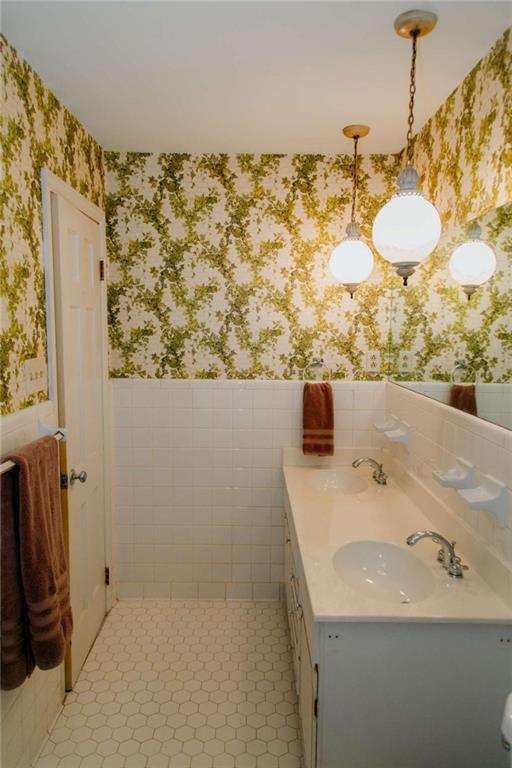 2610 Kings Lake Court