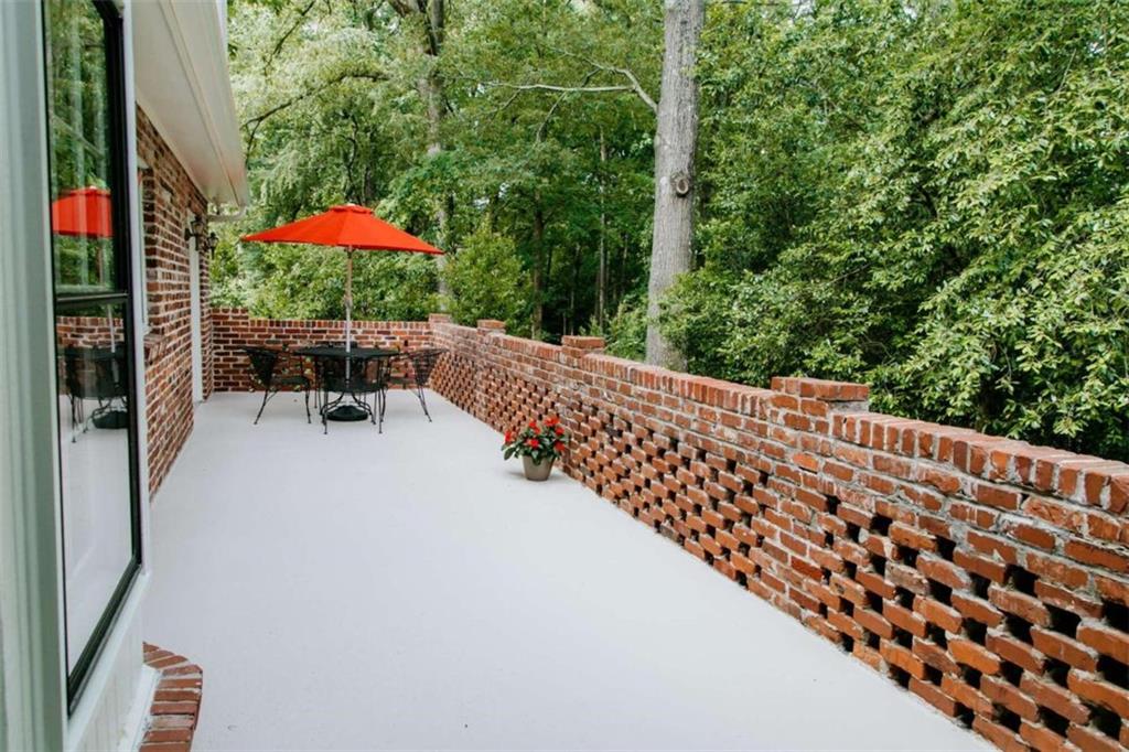 2610 Kings Lake Court