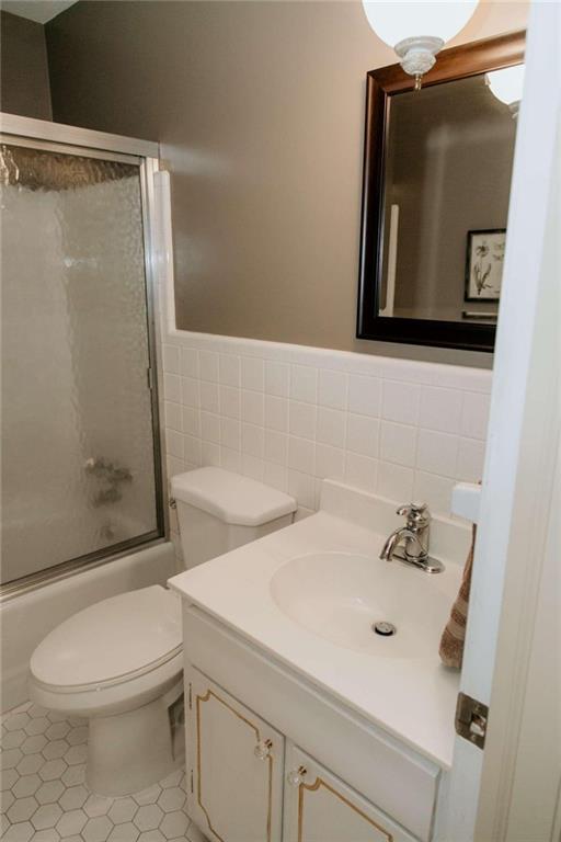 2610 Kings Lake Court