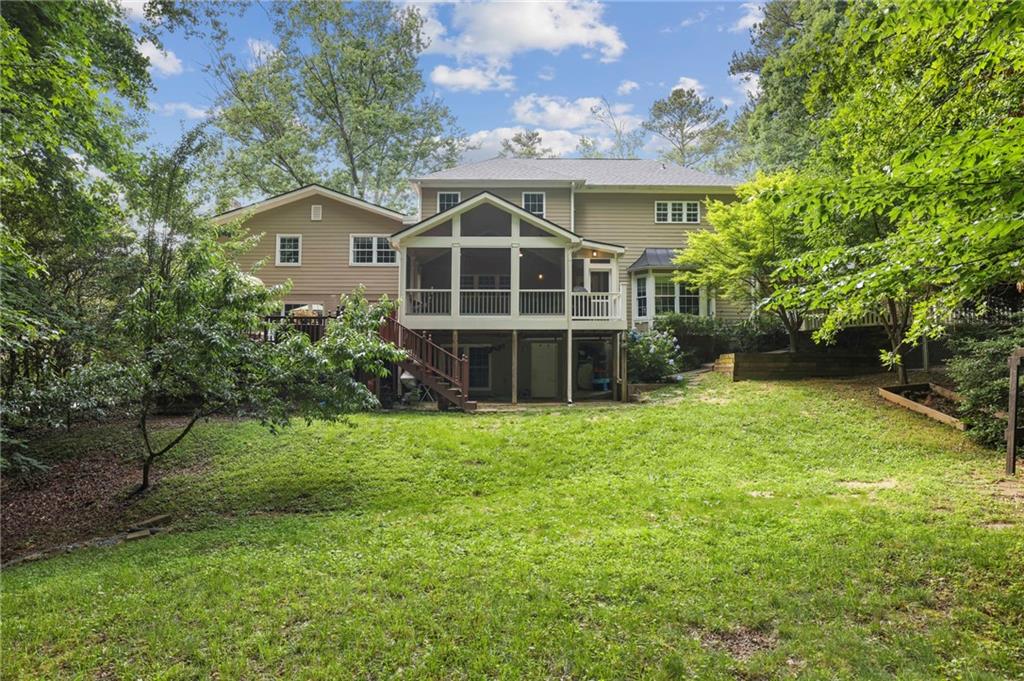 1739 W Nancy Creek Drive NE