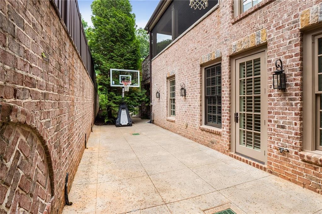 3140 Lanier Drive NE
