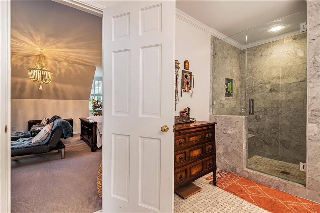 1612 Rainier Falls Drive NE