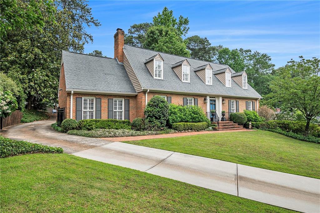 1612 Rainier Falls Drive NE