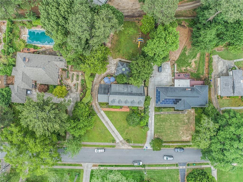 1612 Rainier Falls Drive NE