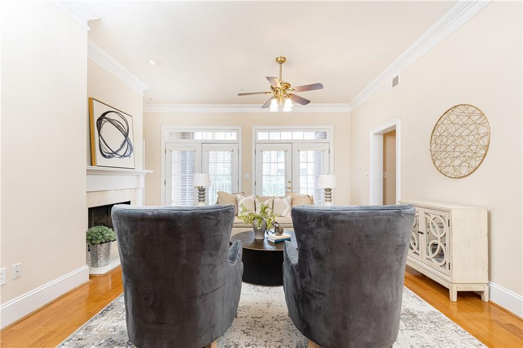 417 Clairemont Avenue Unit 209