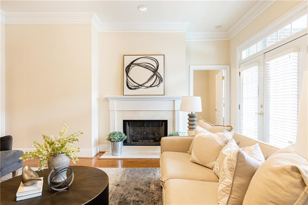417 Clairemont Avenue Unit 209