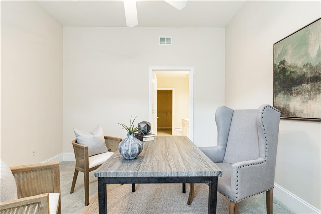 417 Clairemont Avenue Unit 209